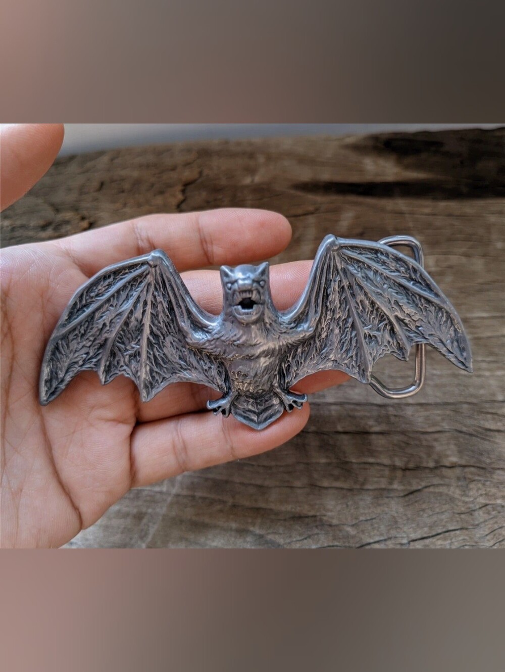 Unique Silver Pewter bat belt buckle Batman Bats